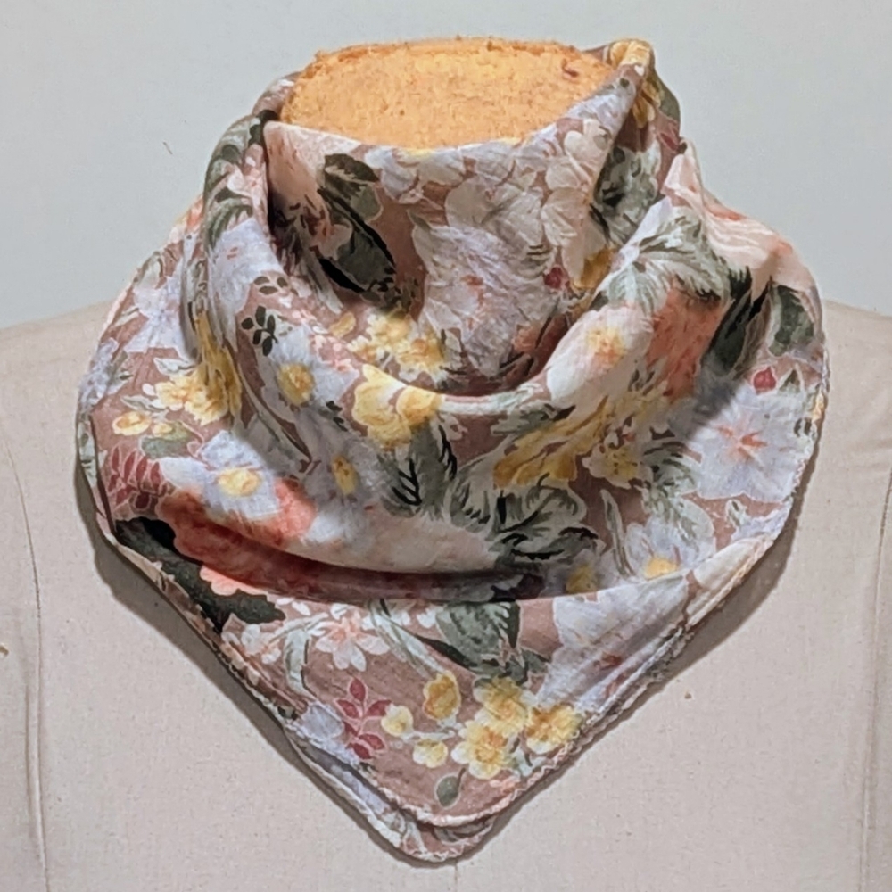 NWOT Beckwoman  20”x21” Navy Tan and Pink Floral Ascot Scarf